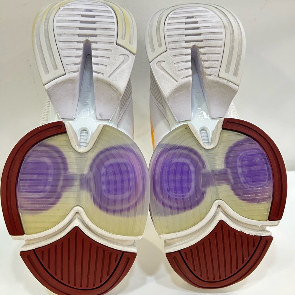 Nike Women’s White Running Shoes with Mint Swoosh - Picture 3 of 3